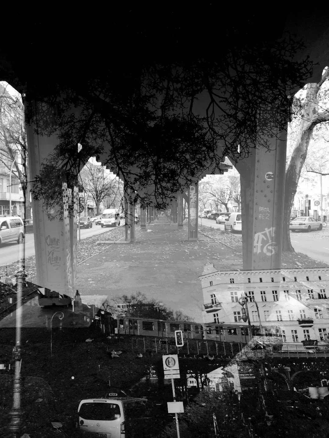 A montage of black and white photographs of Berlin's details. We go towards an abstraction that seeks a sensation of urban tear, of ashes and wandering, made of concrete, crows, passages, graffiti.